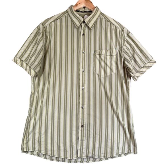 Kuhl Shirt Men Medium Green Striped Short Sleeve Button Performance Active Hike - Picture 1 of 10